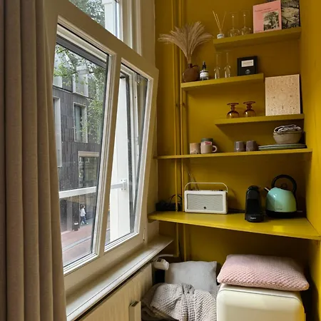 117 * Amsterdam